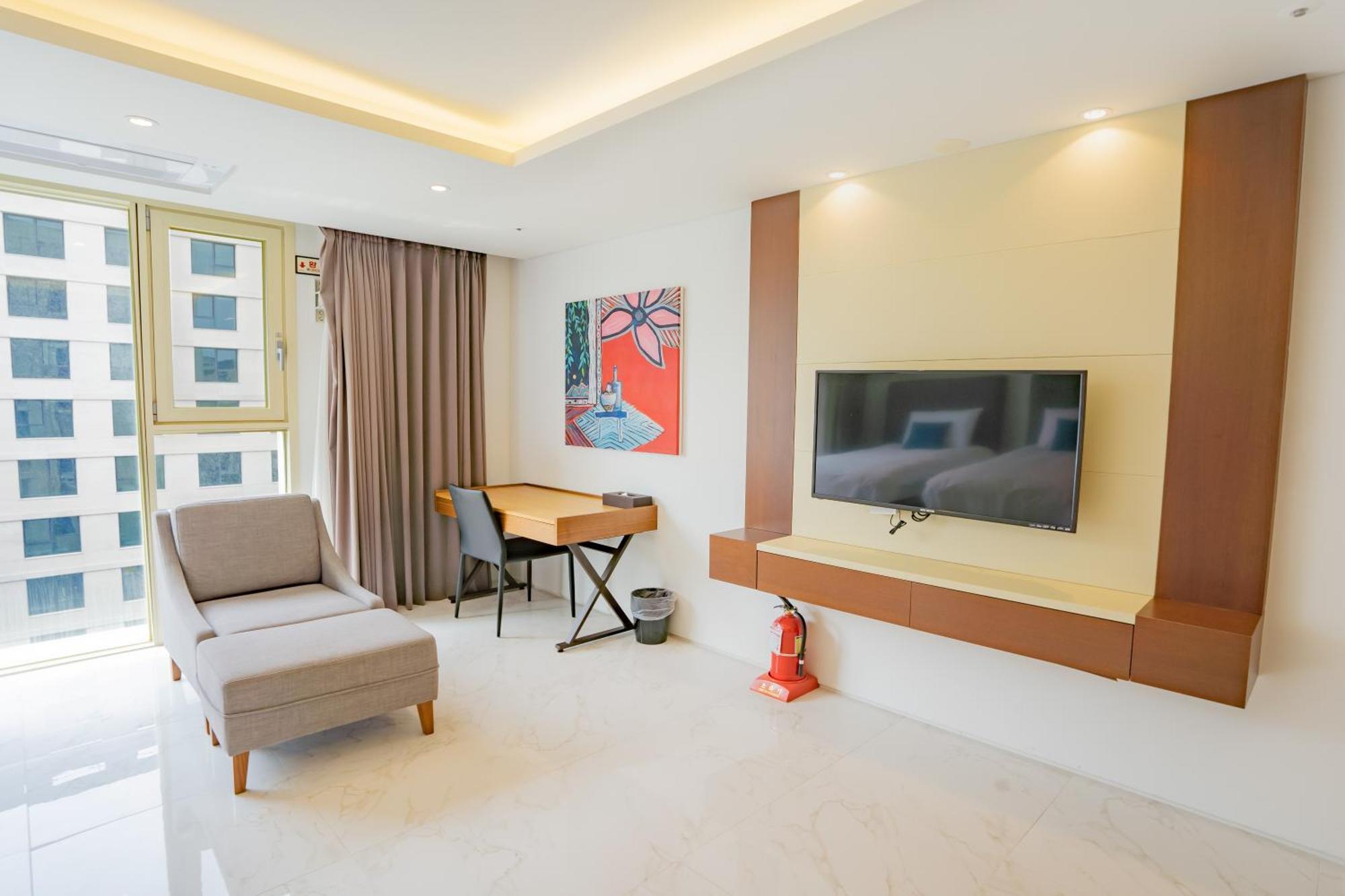 Sweet May Seogwipo Hotel Dış mekan fotoğraf