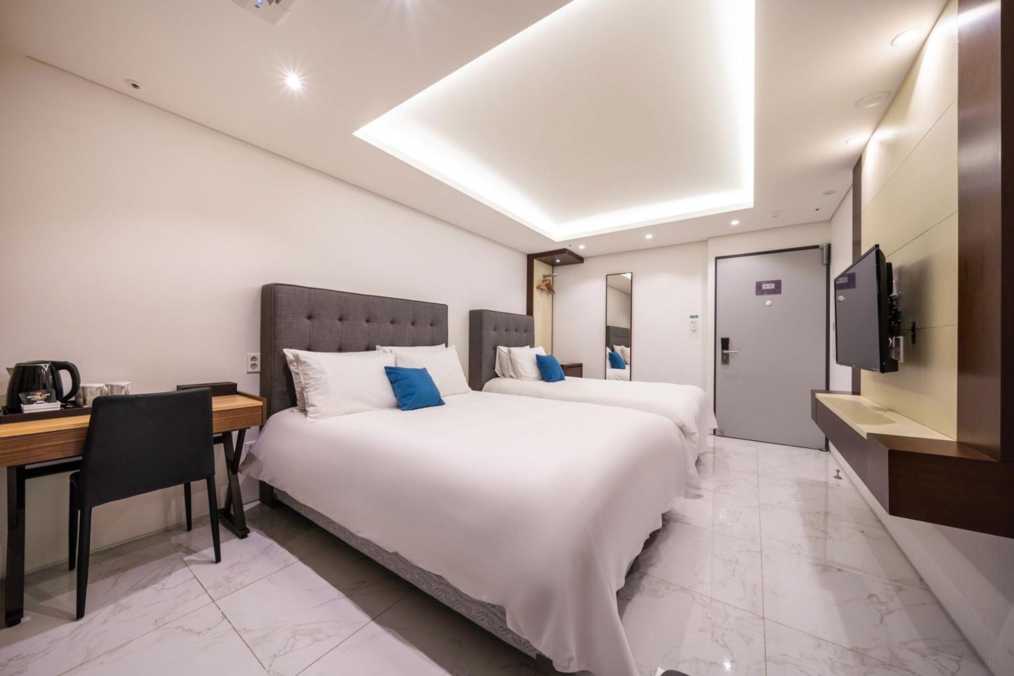 Sweet May Seogwipo Hotel Dış mekan fotoğraf